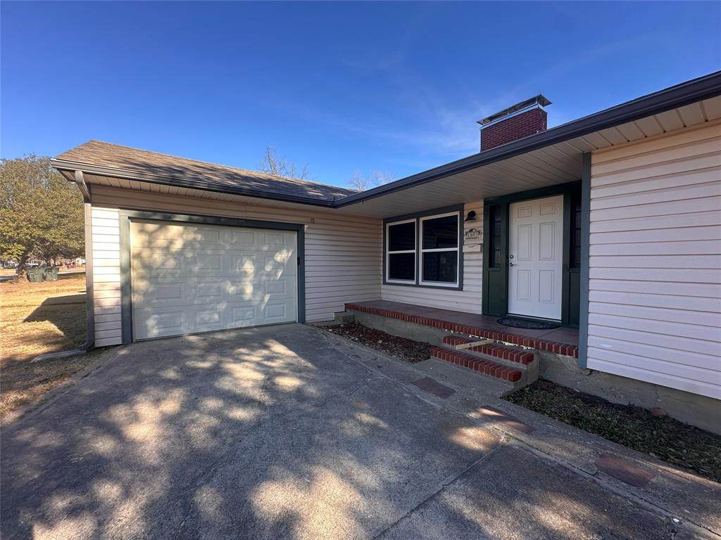 1803 Alexander - Photo 1