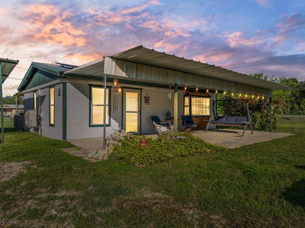183 Grand Prairie Drive - Photo 1
