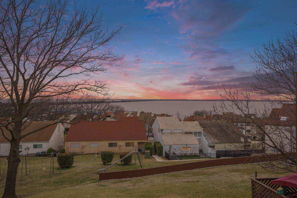 3929 Roma Court - Photo 1