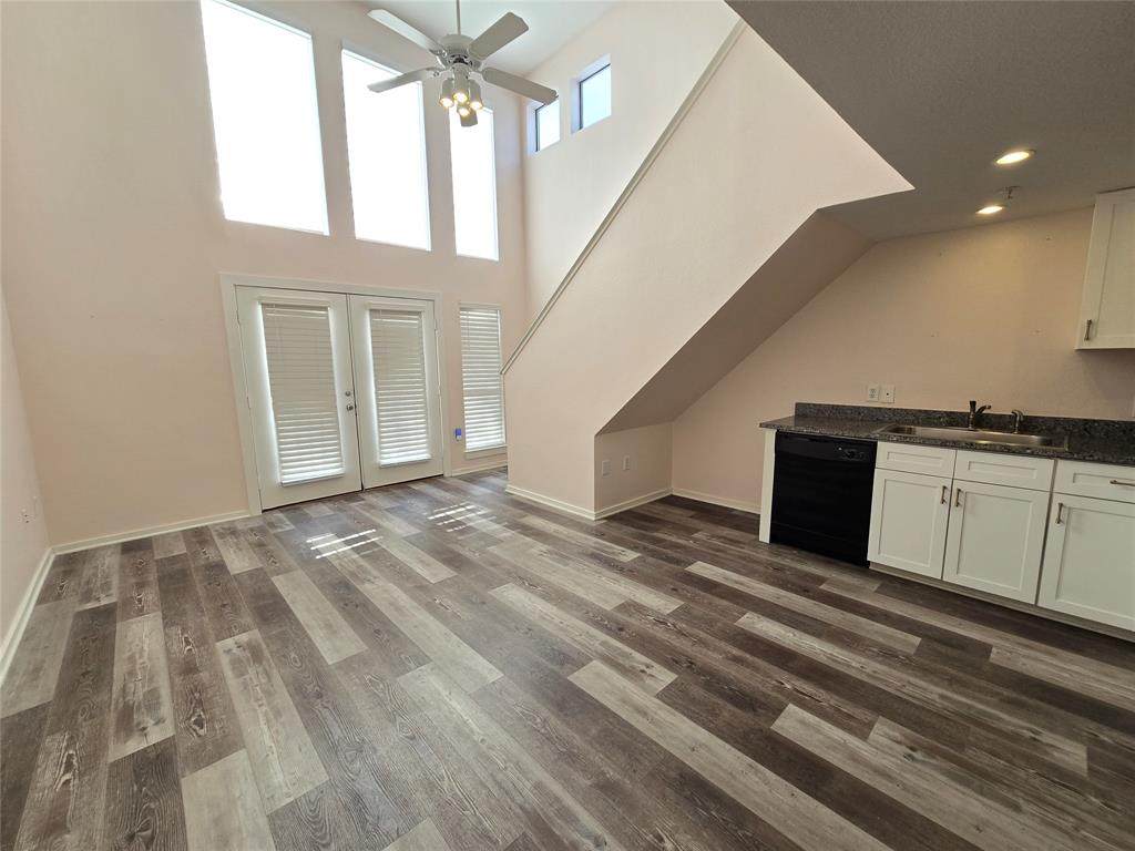 5111 Manett Street - Photo 1