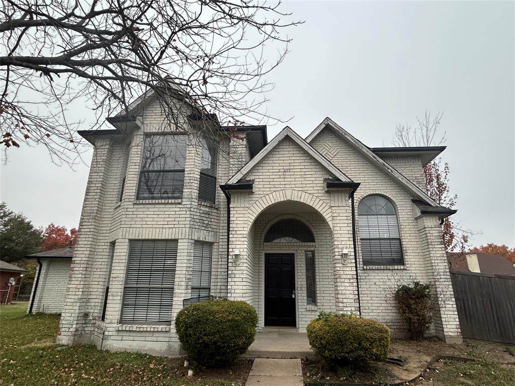 3841 Parkmont Drive - Photo 1