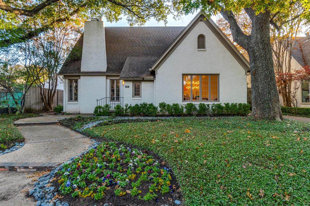 4557 Lorraine Avenue - Photo 1