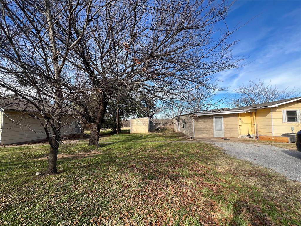 1110 Gilbert - Photo 1