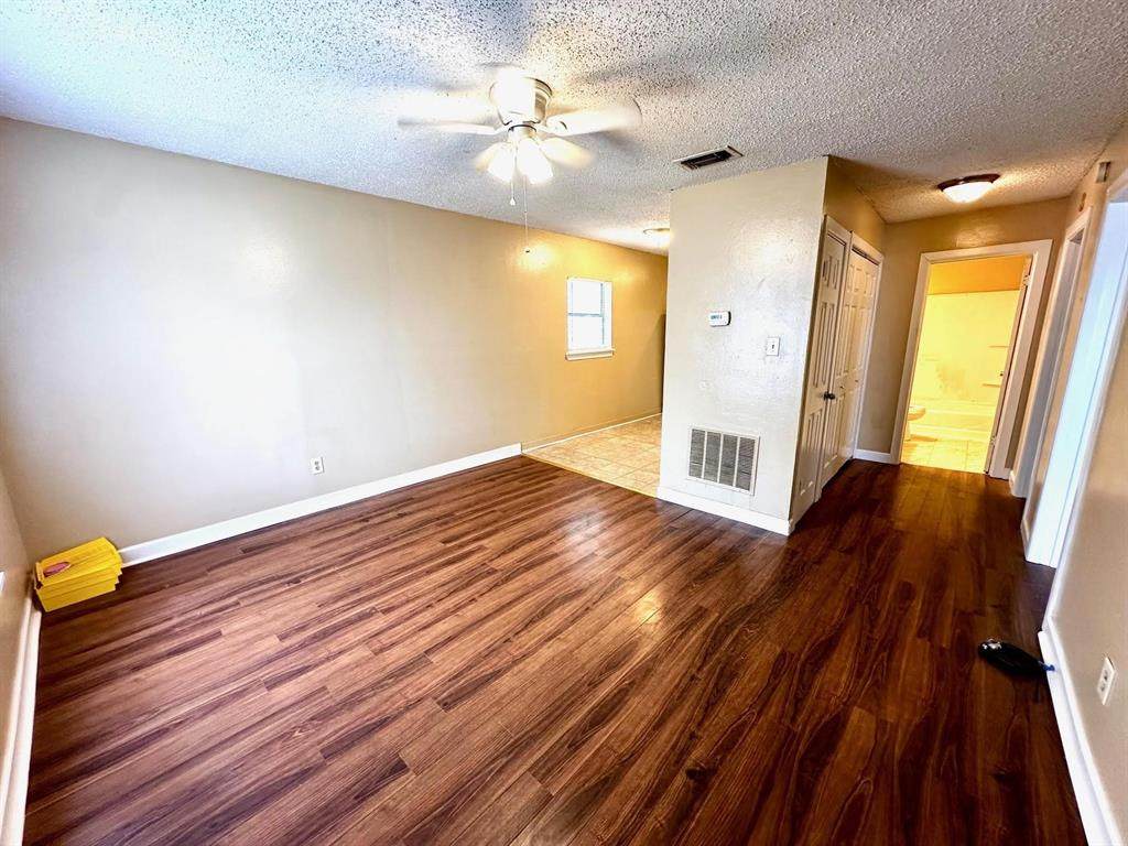 1516 Highland Avenue - Photo 1