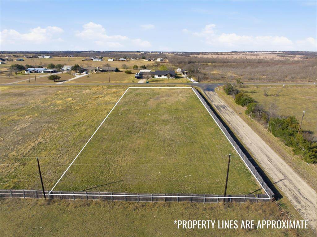 3140 Mockingbird Lane - Photo 1