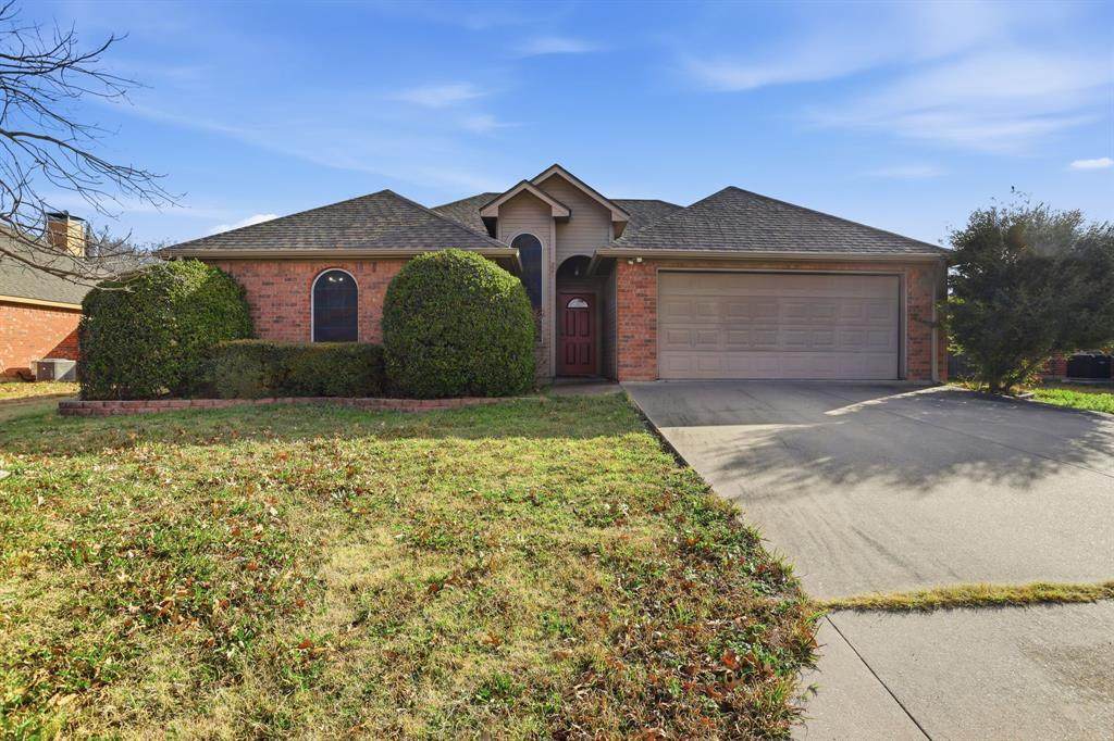 921 Calder Street - Photo 1