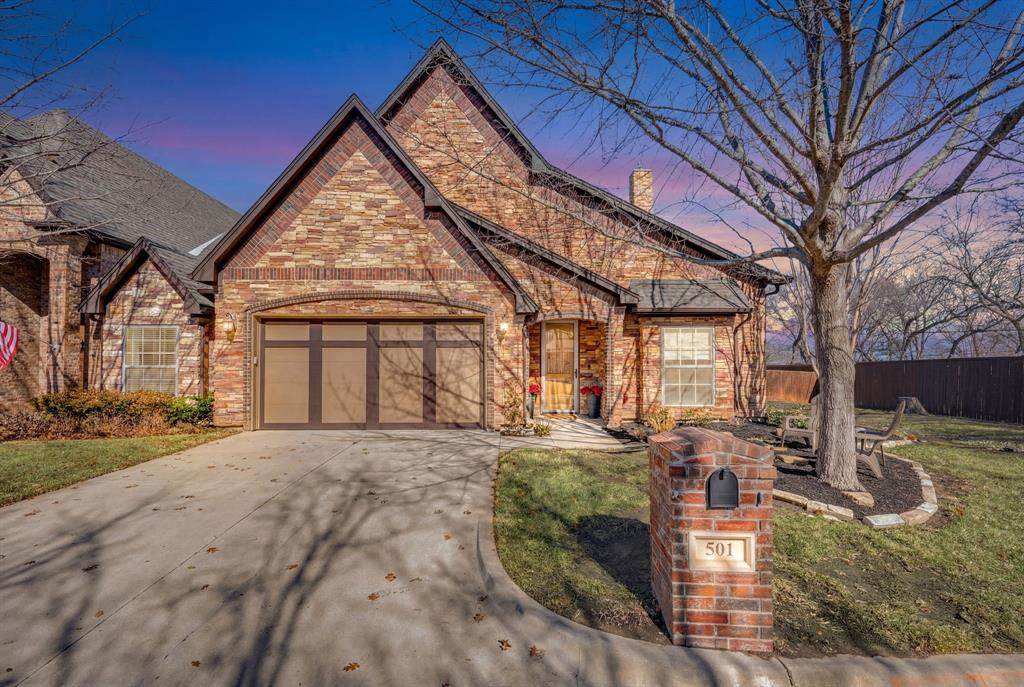 223 Wood Street - Photo 1