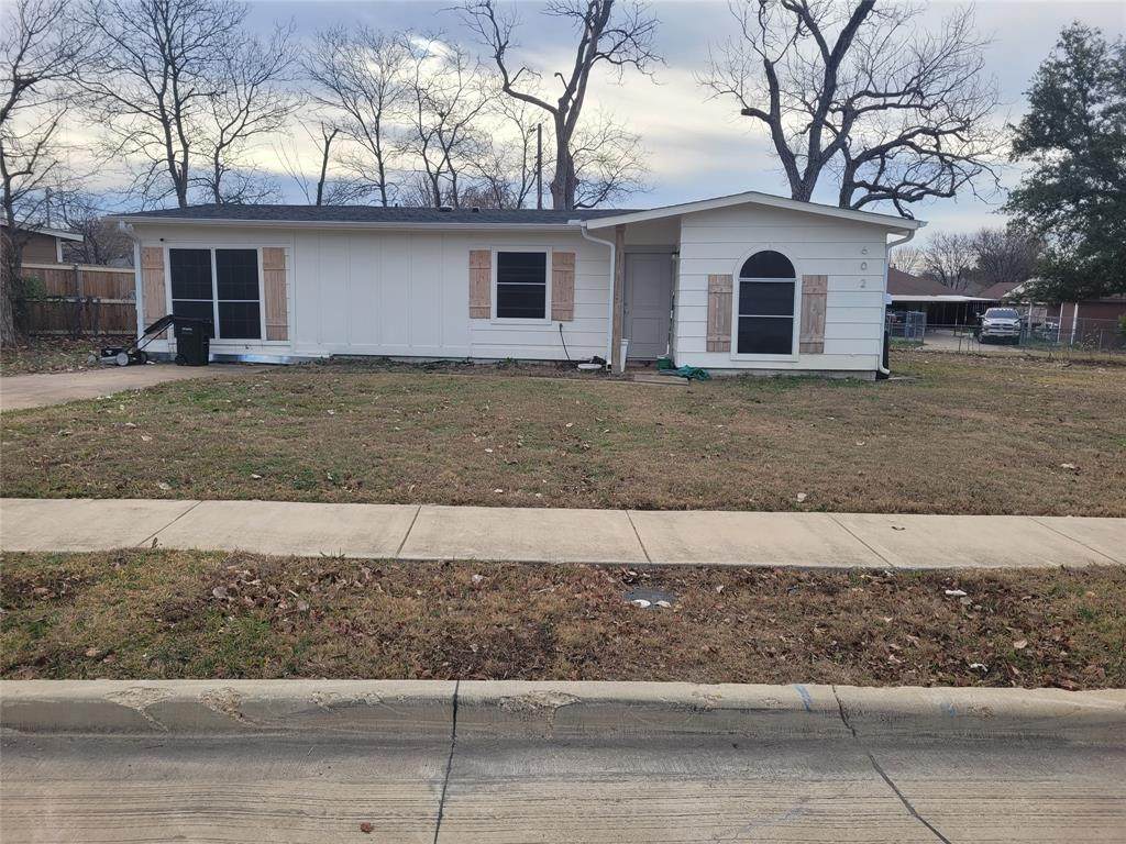 602 Willowbrook Drive - Photo 1