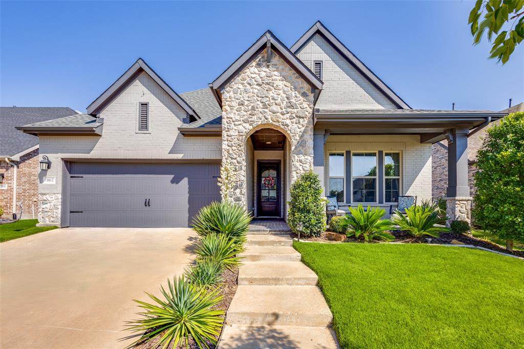1812 Leo Drive - Photo 1