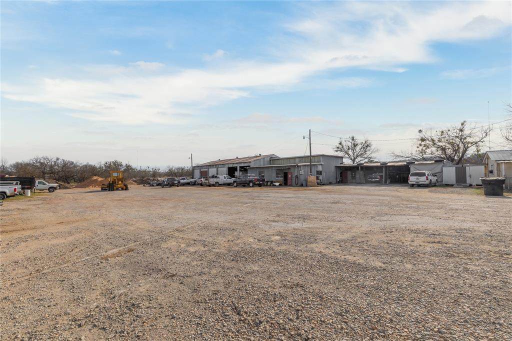 2300 Main Avenue - Photo 1