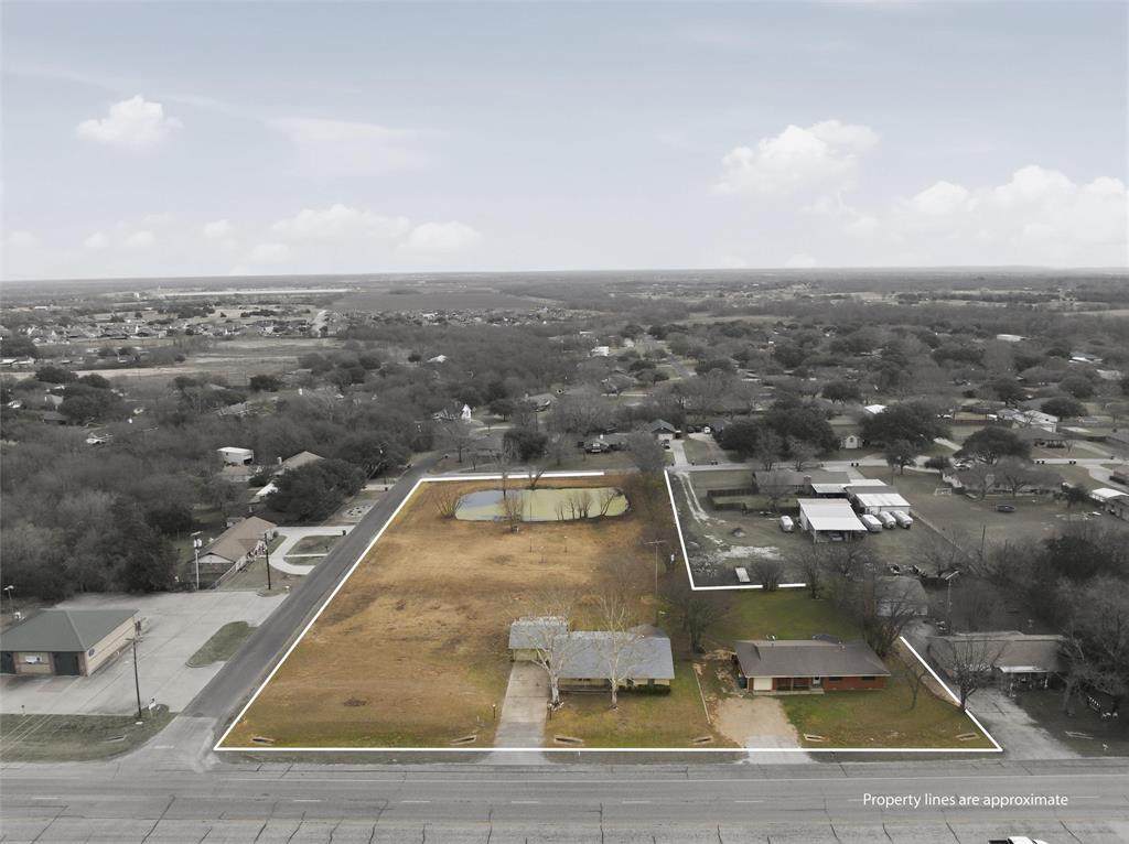 517 Robinson Drive - Photo 1