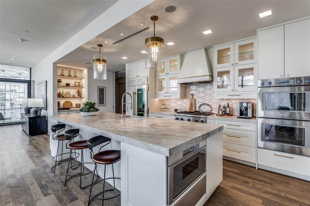 1918 Olive Street - Photo 1