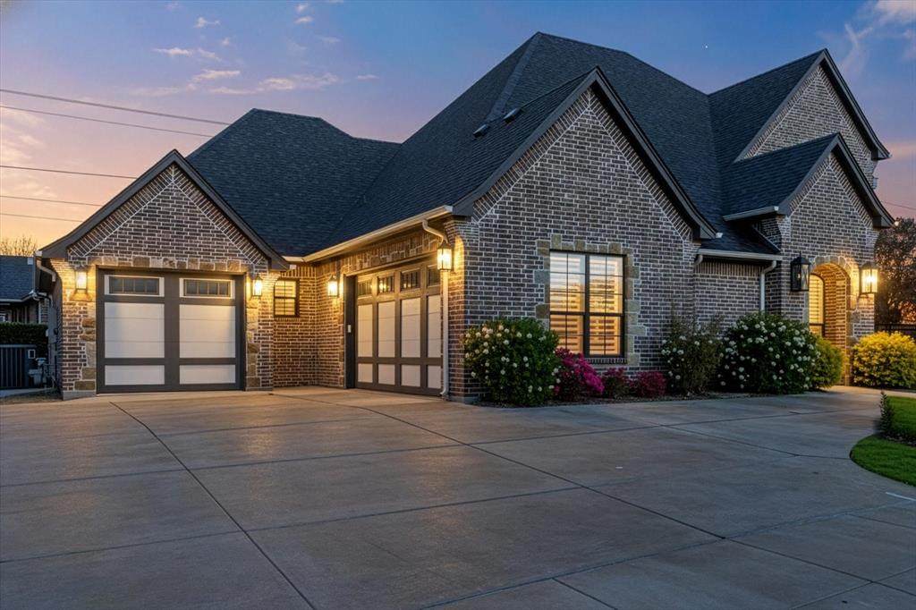1001 Quarry Court - Photo 1