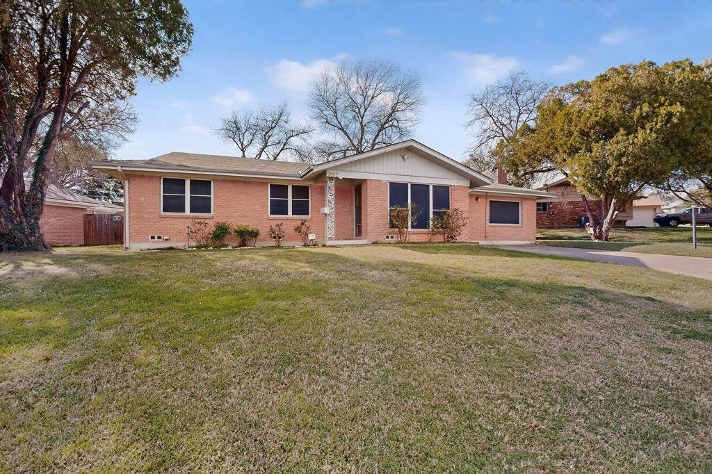 3512 Socorro Road - Photo 1