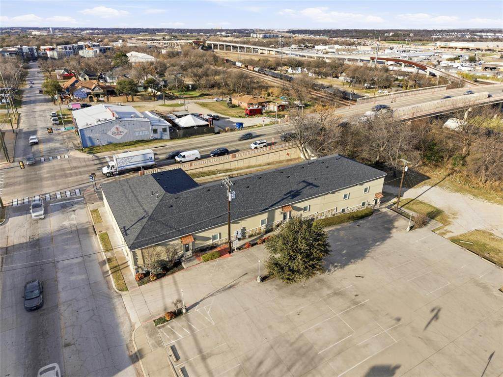 1301 Weatherford Street - Photo 1