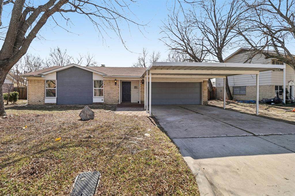 245 Straw Road - Photo 1