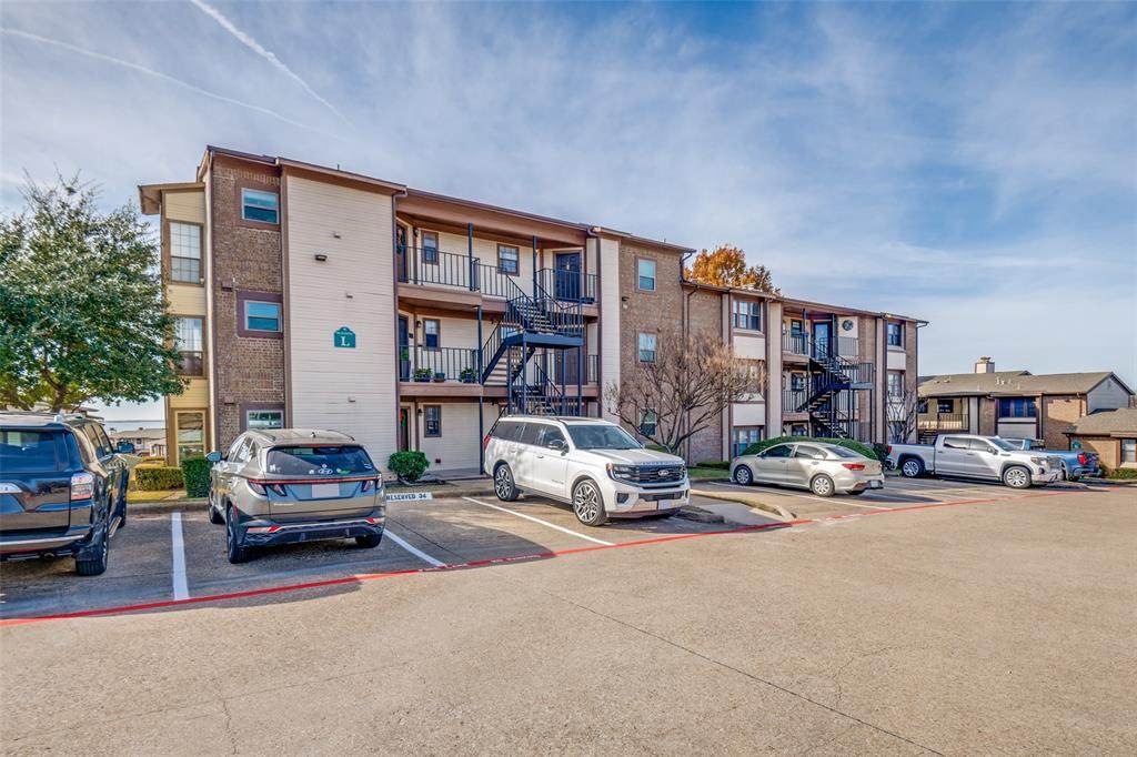 140 Henry M Chandler Drive - Photo 1