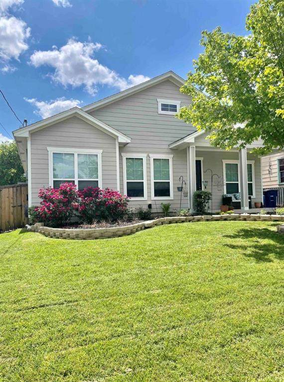 3526 Ivandell Avenue - Photo 1