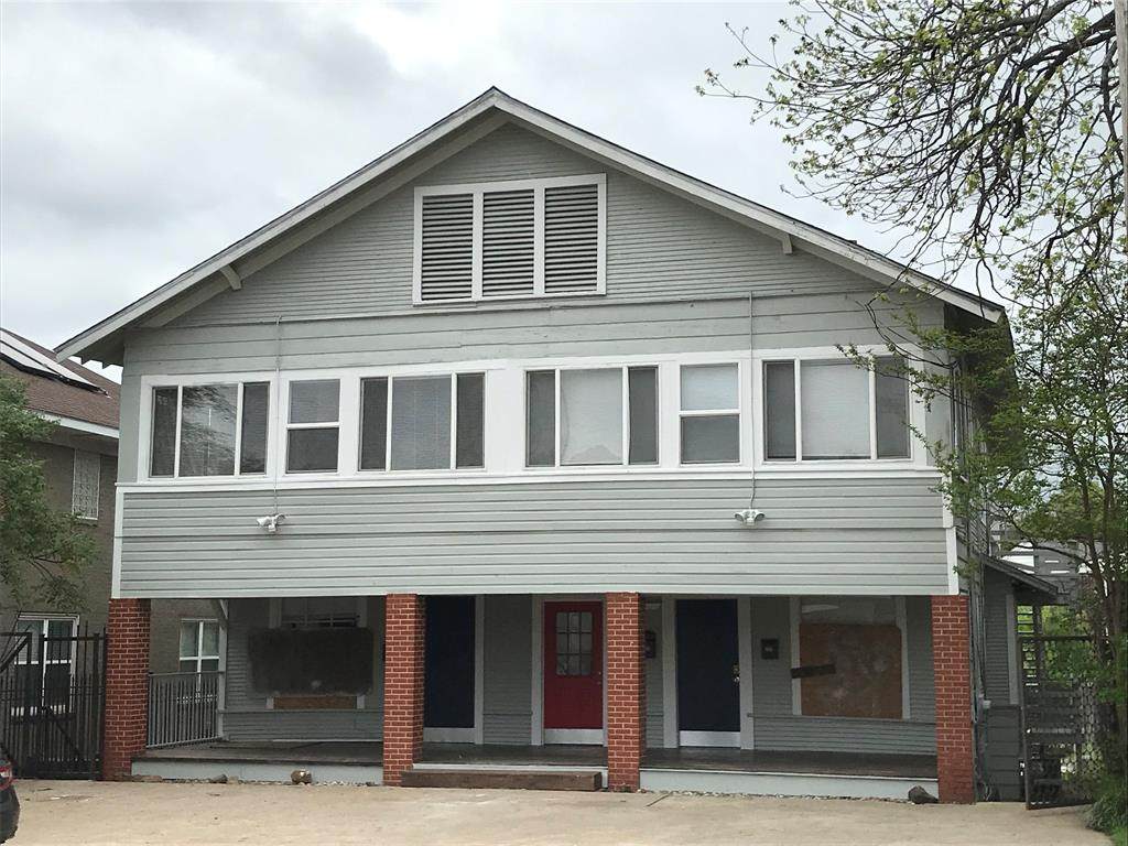 1118 Zang Boulevard - Photo 1