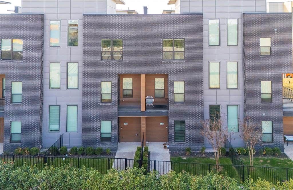 2000 Park Avenue - Photo 1