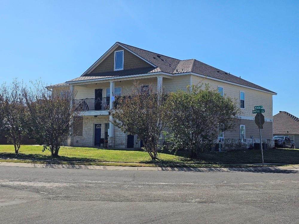 1100 Placid Circle - Photo 1