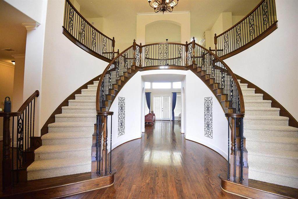 7304 Meadow Glen Drive - Photo 1