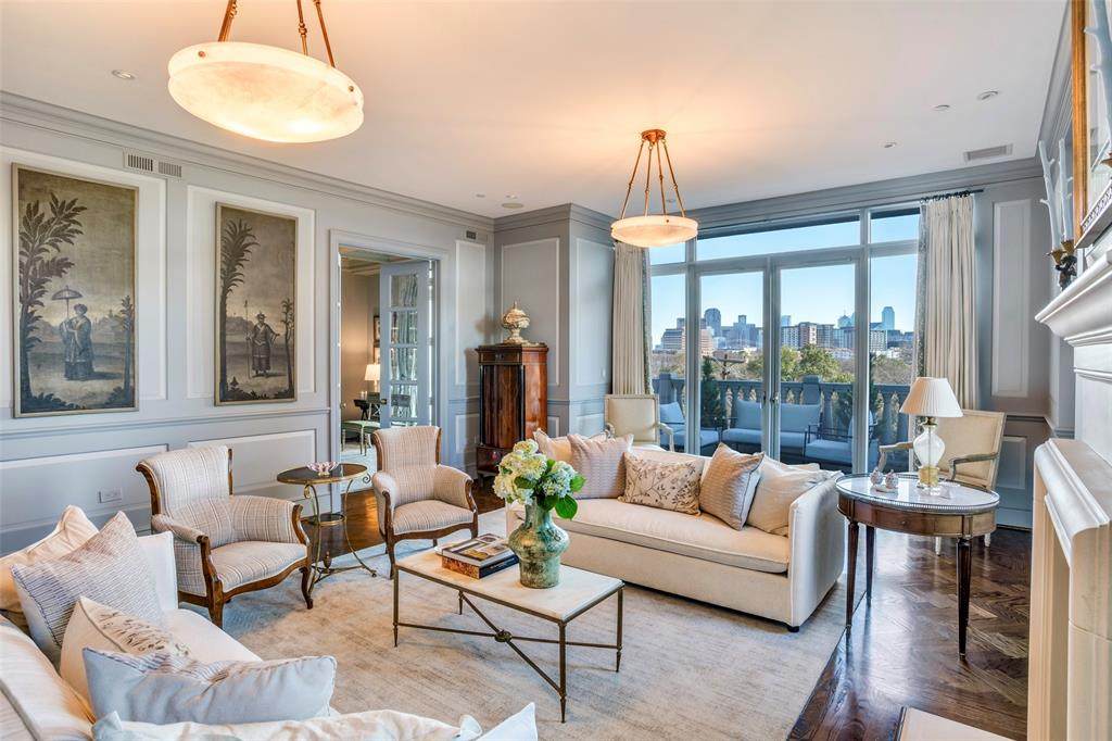 3505 Turtle Creek Boulevard - Photo 1