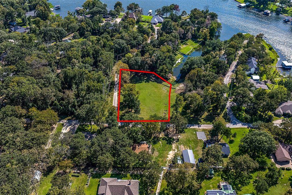 2524 Tanglewood Drive - Photo 1