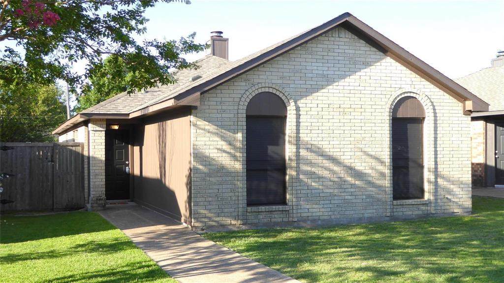 209 Stone Circle - Photo 1