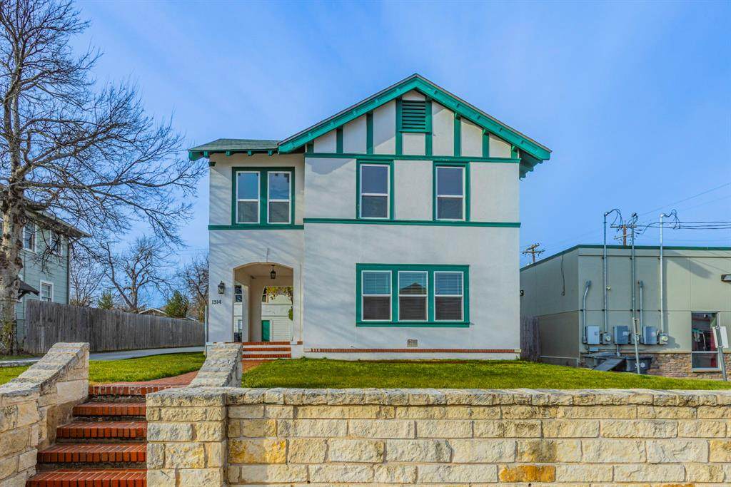 1314 15th Street - Photo 1