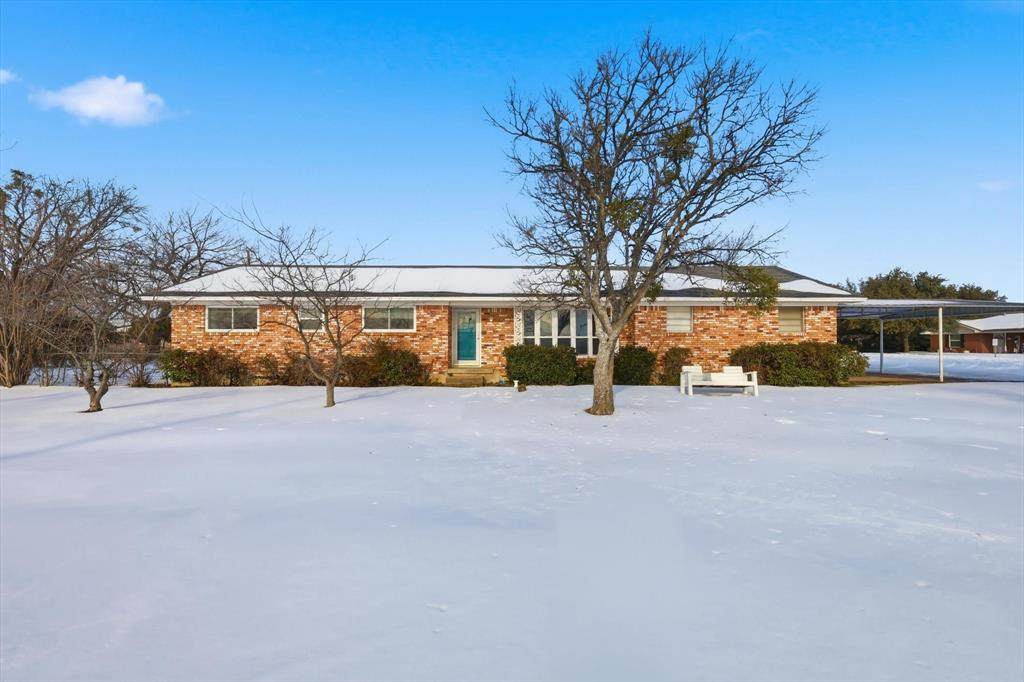 107 7th Street - Photo 1