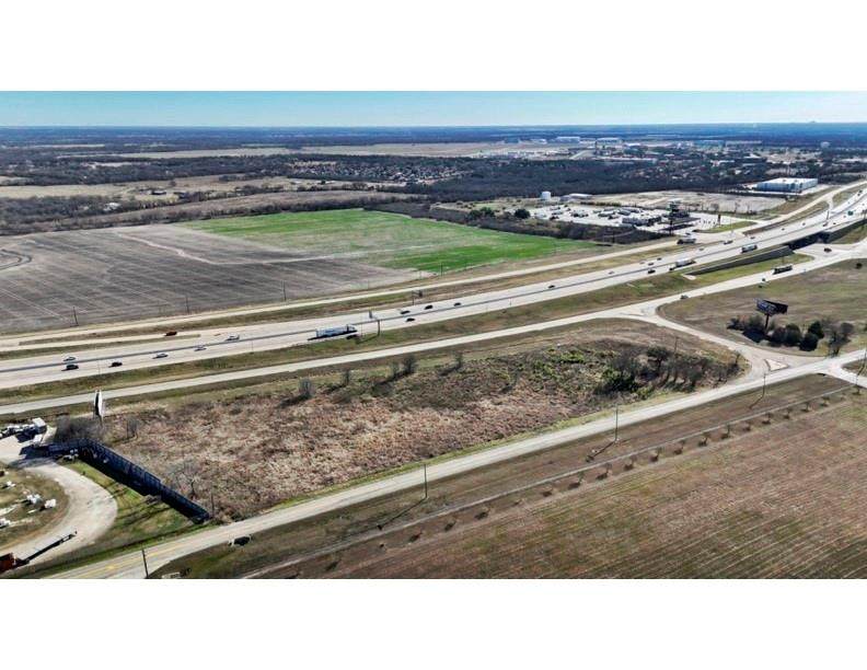 TBD S Ih 35 - Photo 1