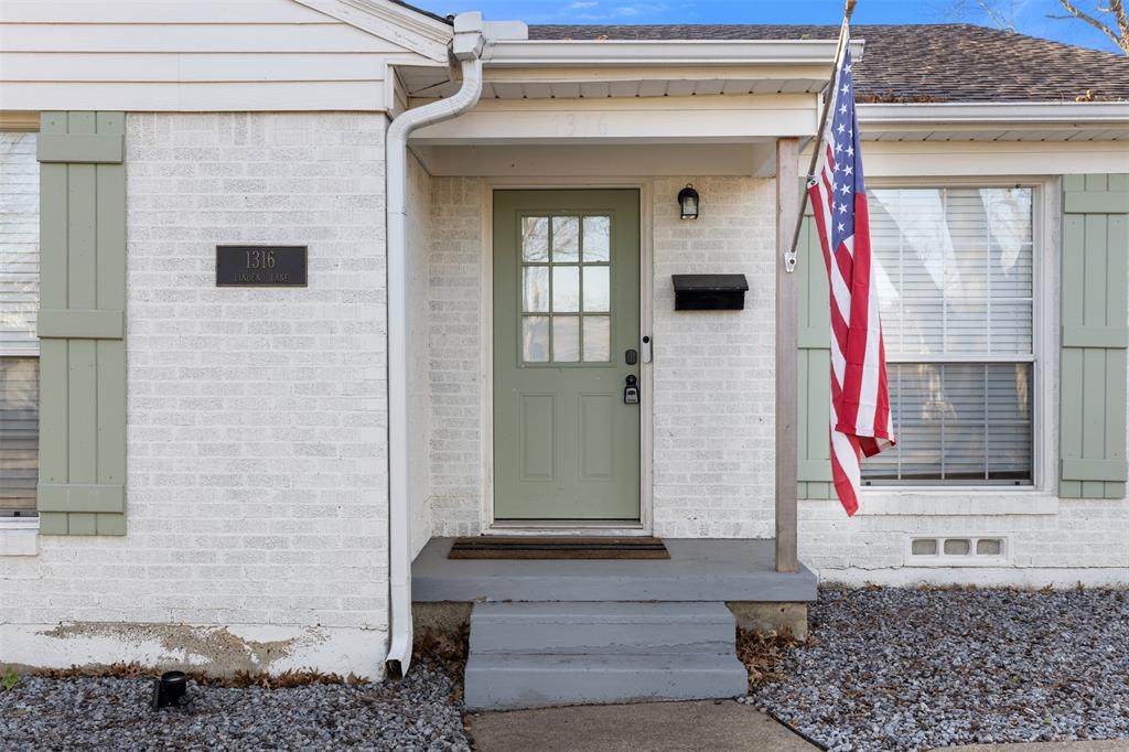 1316 Linden Lane - Photo 1