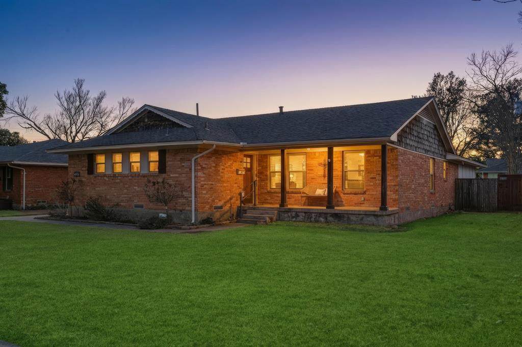 9525 Livenshire Drive - Photo 1