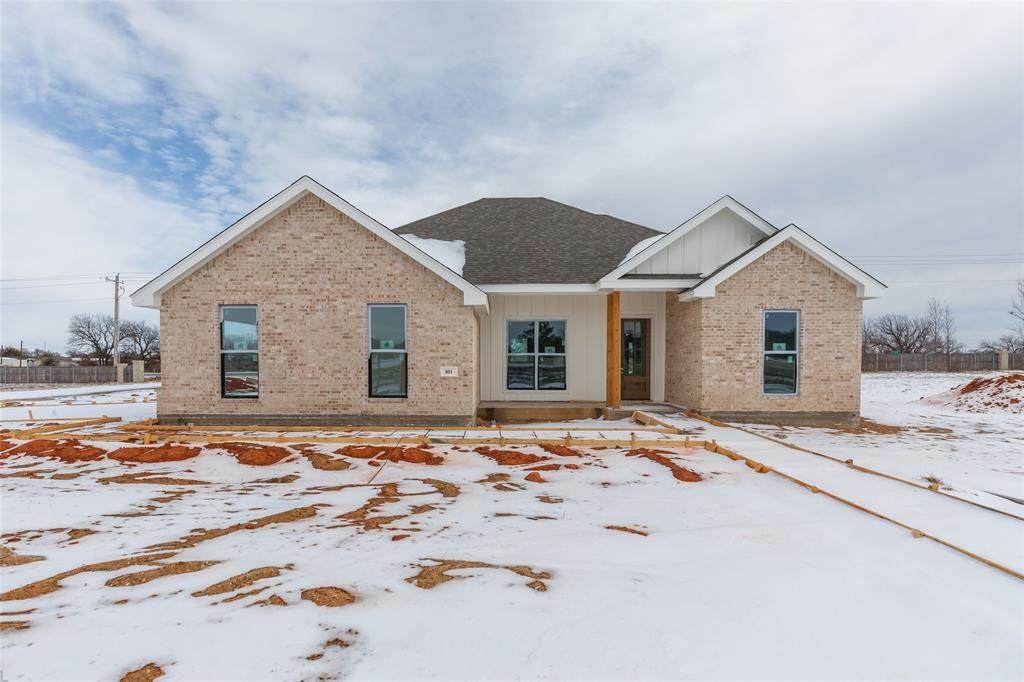 801 Whispering Oaks - Photo 1