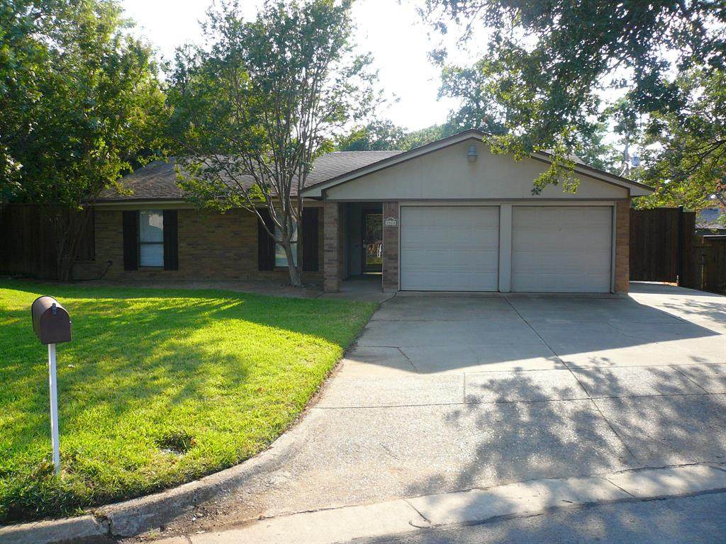 3920 Woodruff Court - Photo 1