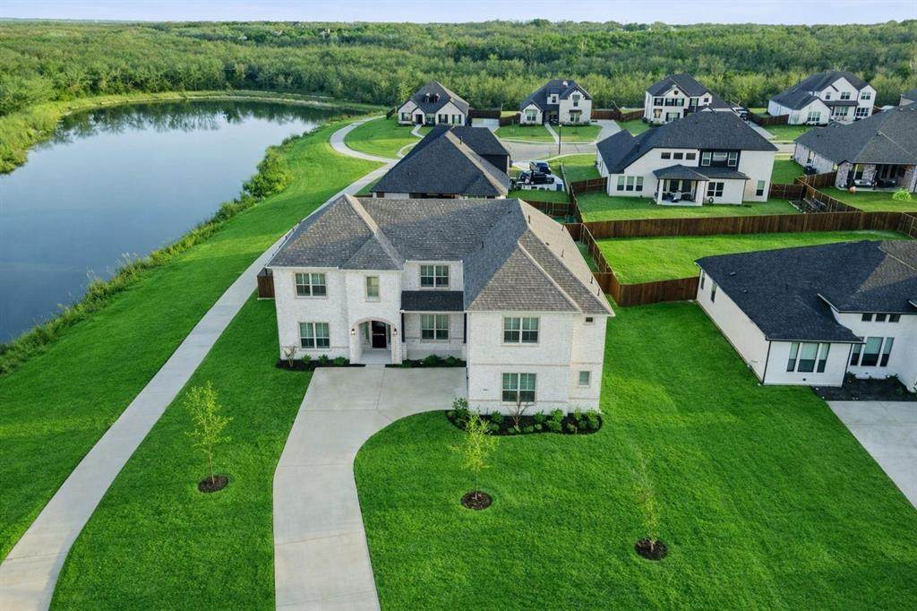 552 Stardust Lane - Photo 1