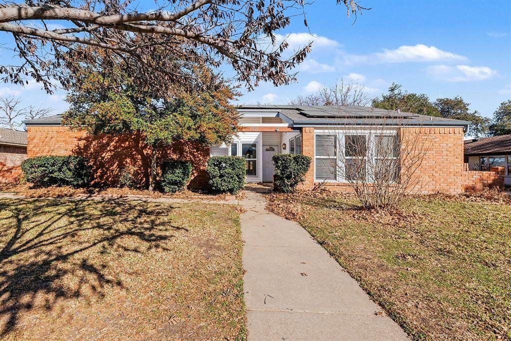 1525 Juniper Lane - Photo 1