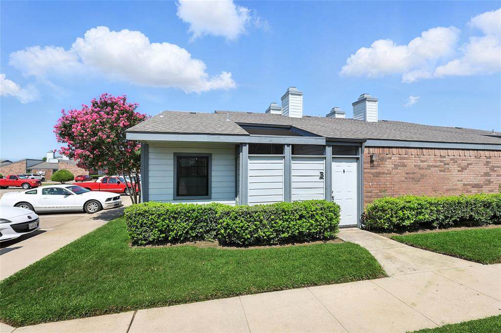 640 Bellaire Drive - Photo 1