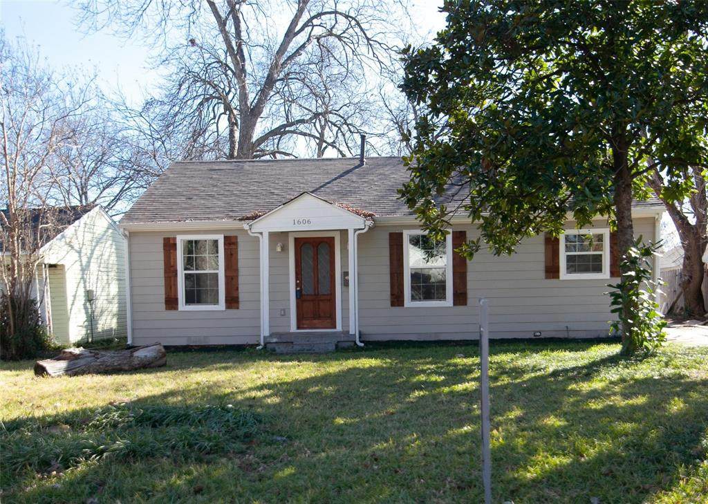 1606 Davis Boulevard - Photo 1