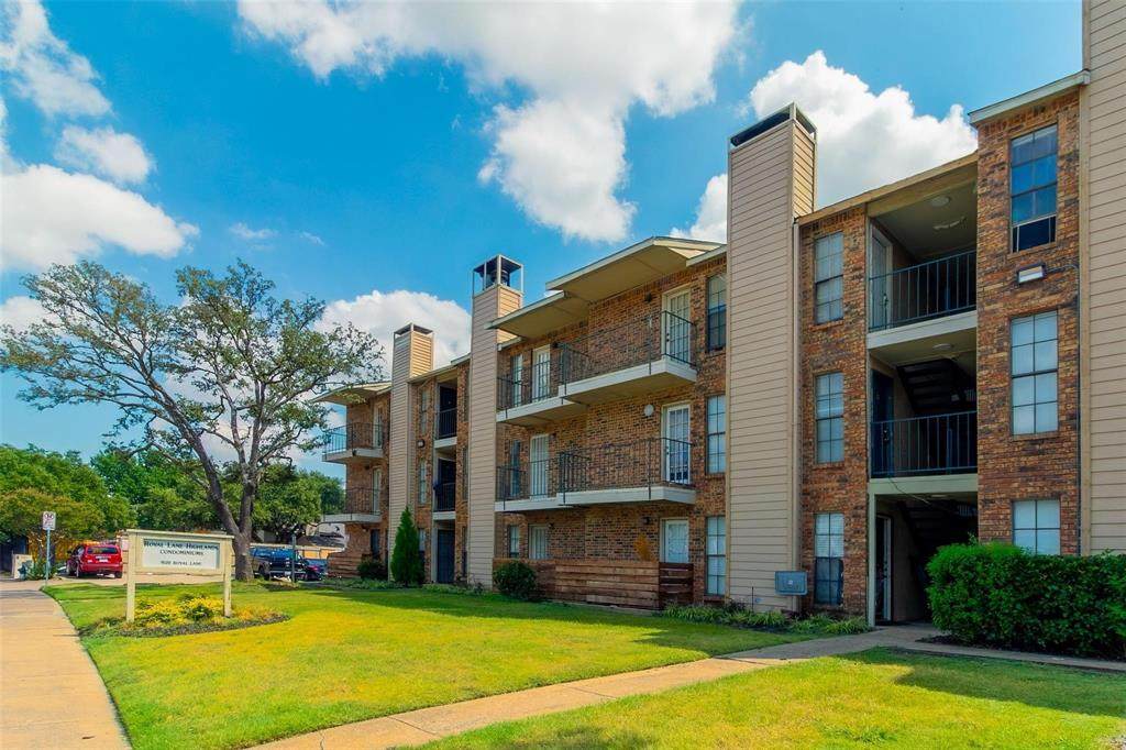 9520 Royal Lane - Photo 1