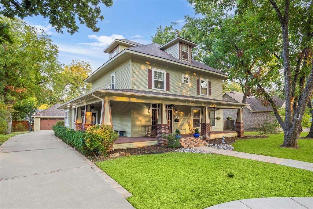 114 University Avenue - Photo 1