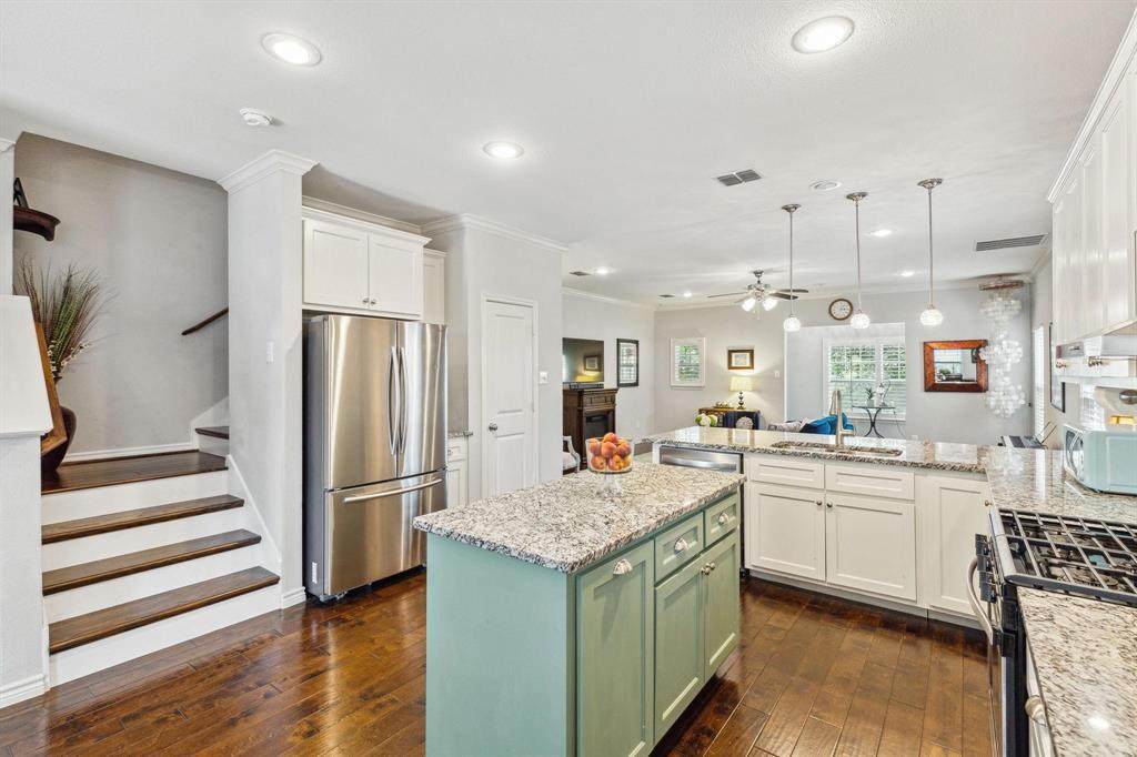 3705 Byers Avenue - Photo 1