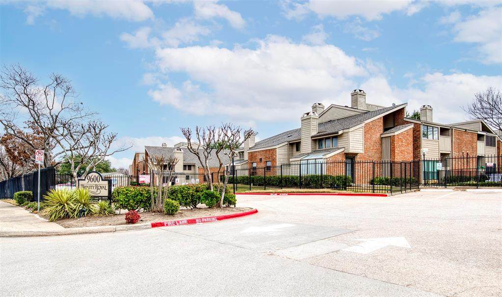 9600 Royal Lane - Photo 1