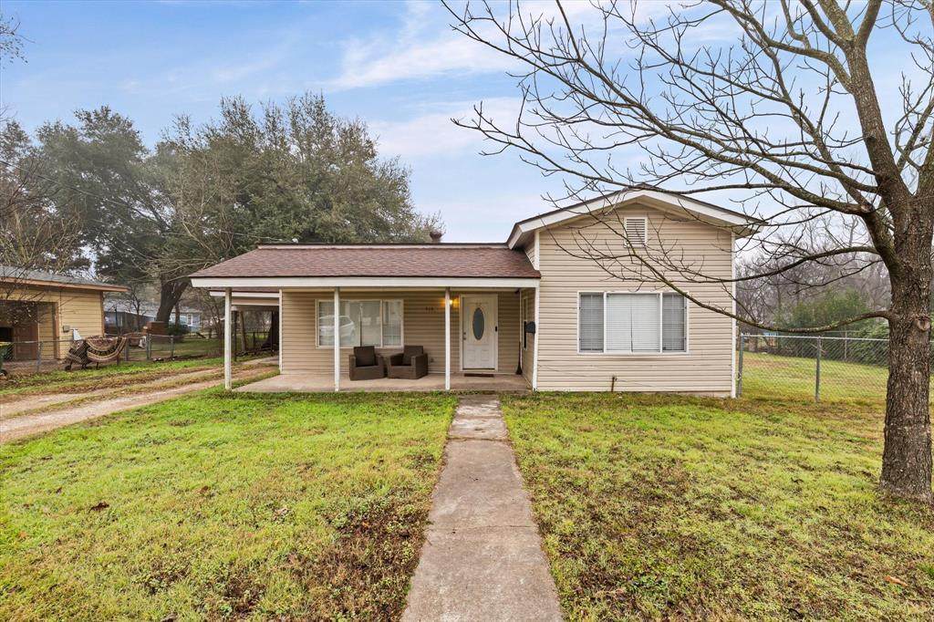 518 Clark - Photo 1