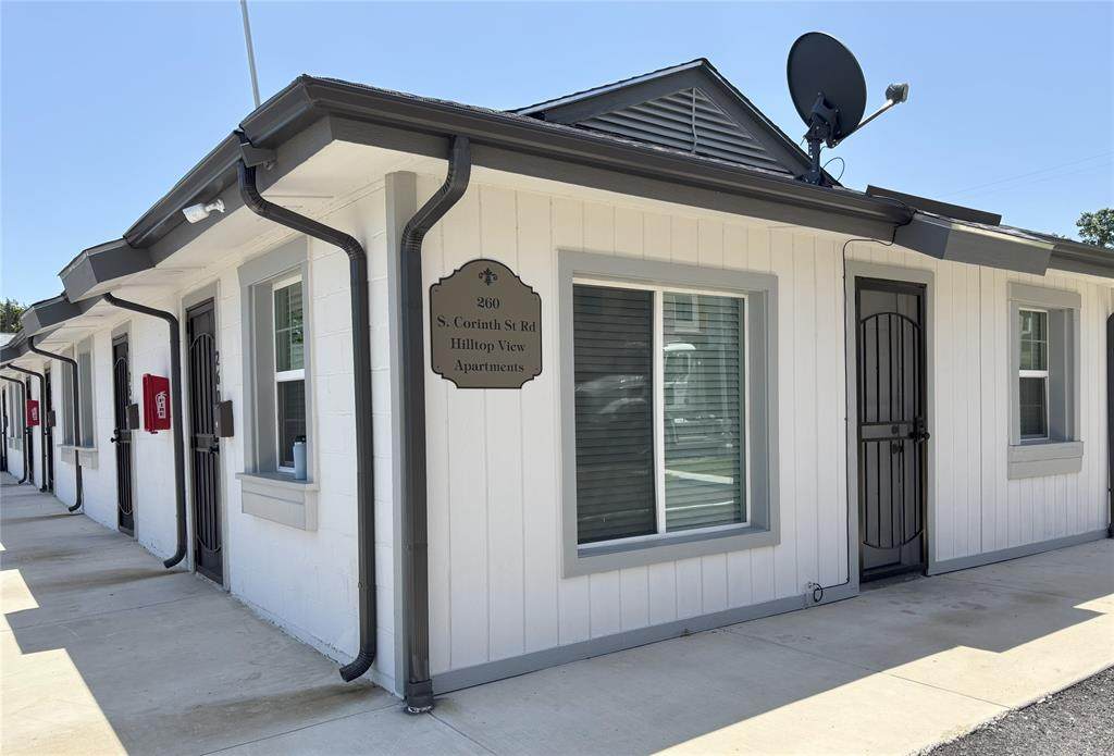 260 Corinth Street - Photo 1