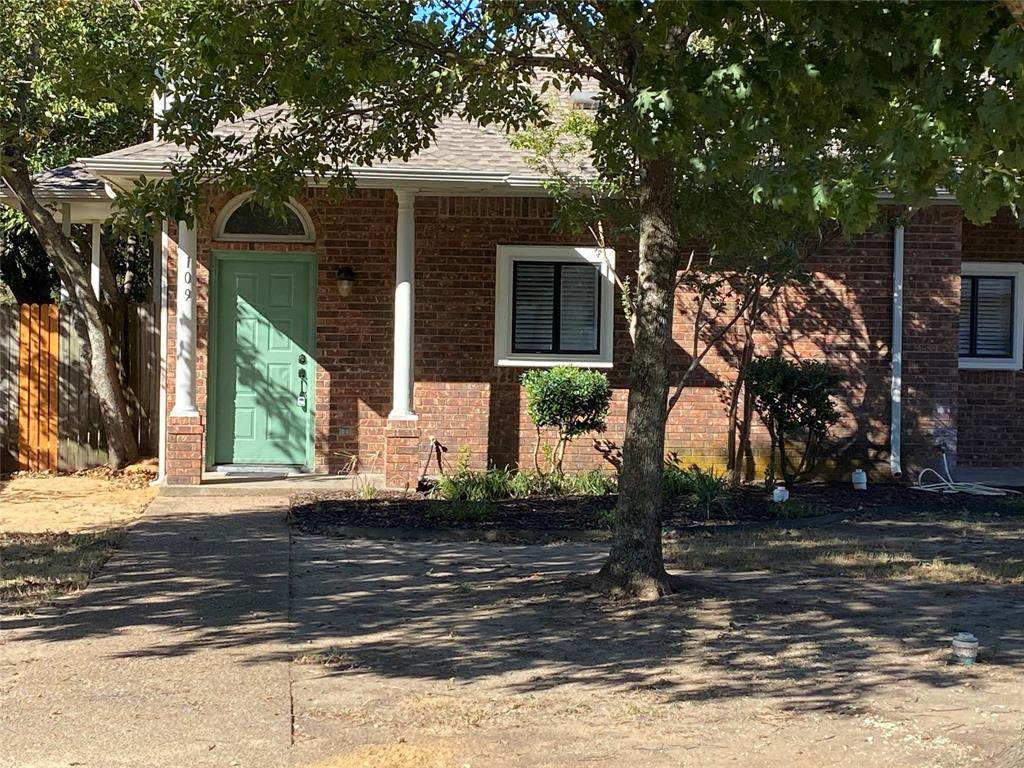 109 Misty Court - Photo 1