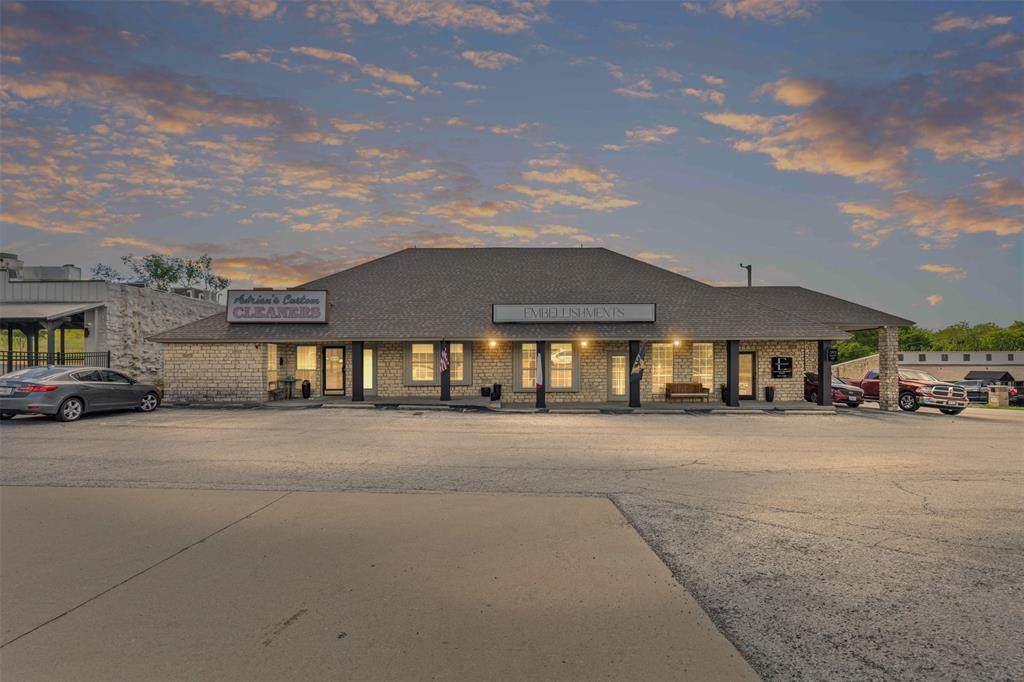 621 Fm 1187 - Photo 1