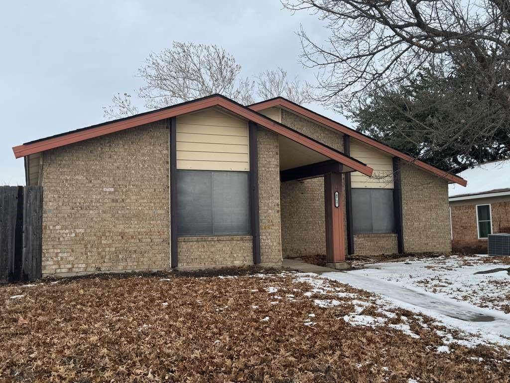 4717 Redwood Drive - Photo 1