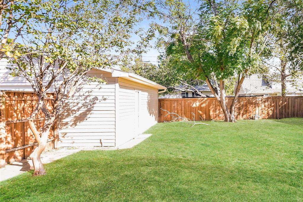 926 Wateka Way - Photo 1